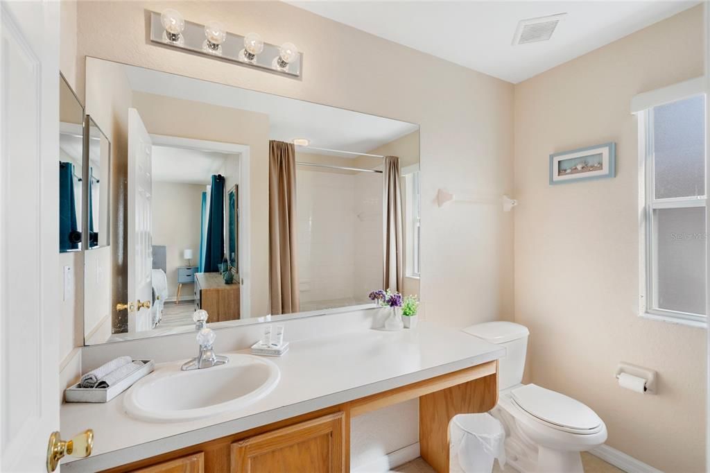 En Venta: $305,000 (3 camas, 2 baños, 1435 Pies cuadrados)