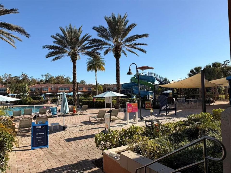 En Venta: $305,000 (3 camas, 2 baños, 1435 Pies cuadrados)