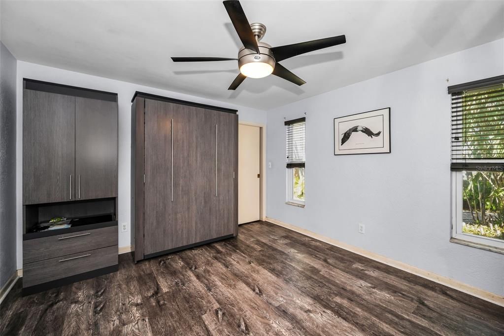 For Sale: $995,000 (3 beds, 2 baths, 2262 Square Feet)