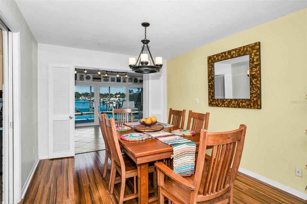 For Sale: $995,000 (3 beds, 2 baths, 2262 Square Feet)