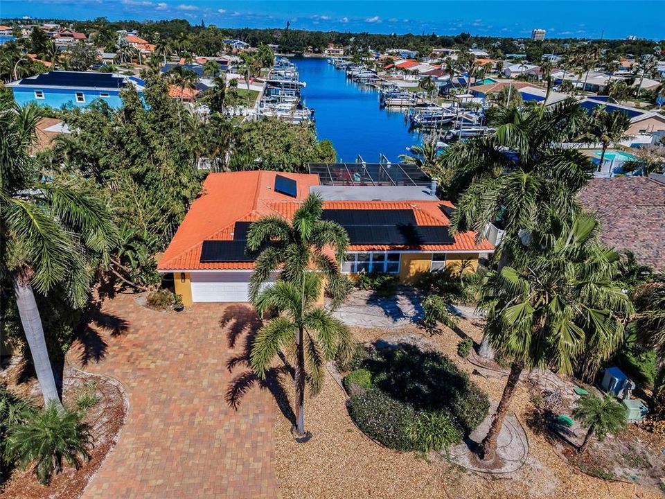 For Sale: $995,000 (3 beds, 2 baths, 2262 Square Feet)