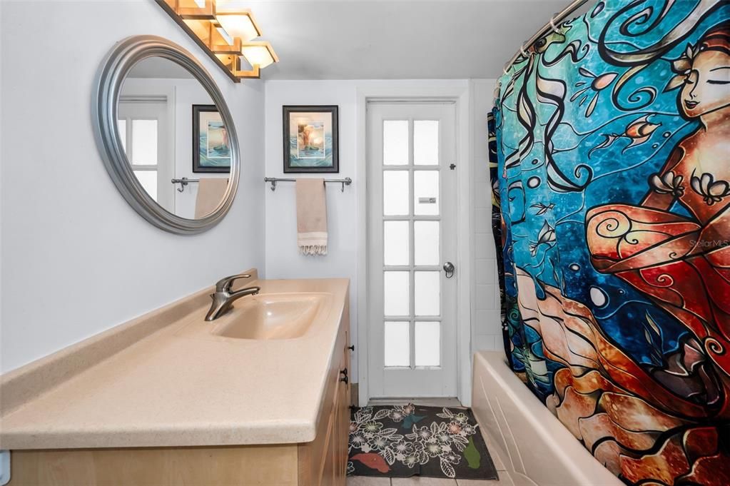 For Sale: $995,000 (3 beds, 2 baths, 2262 Square Feet)