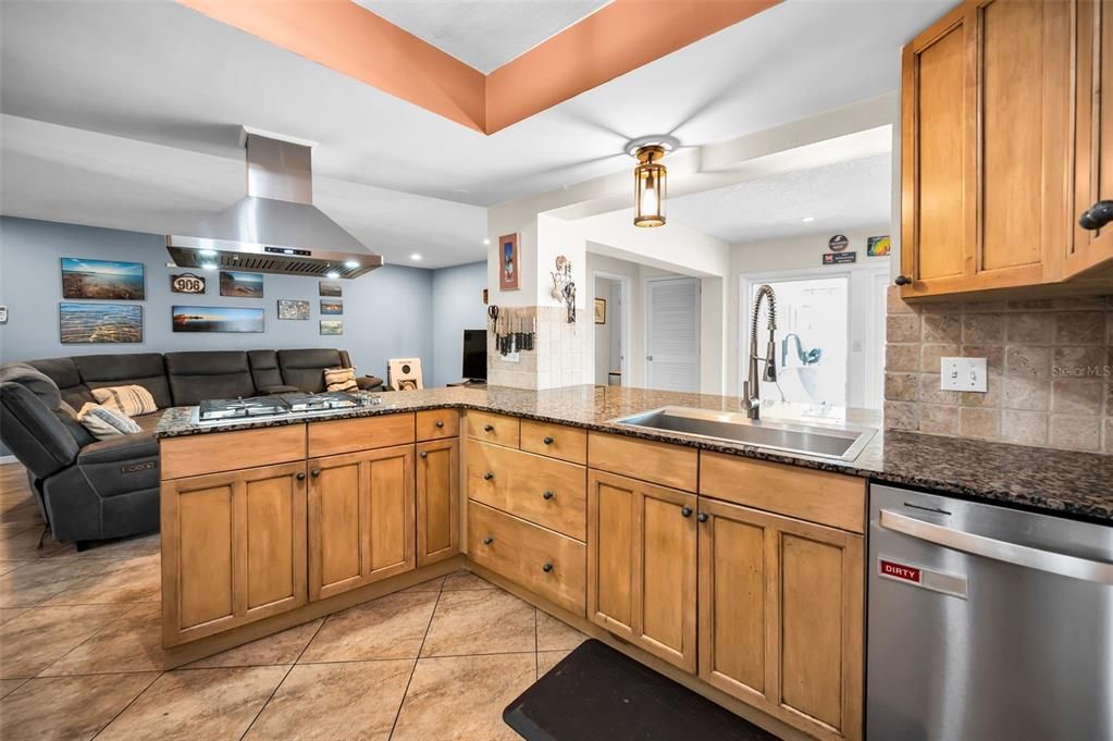 For Sale: $995,000 (3 beds, 2 baths, 2262 Square Feet)