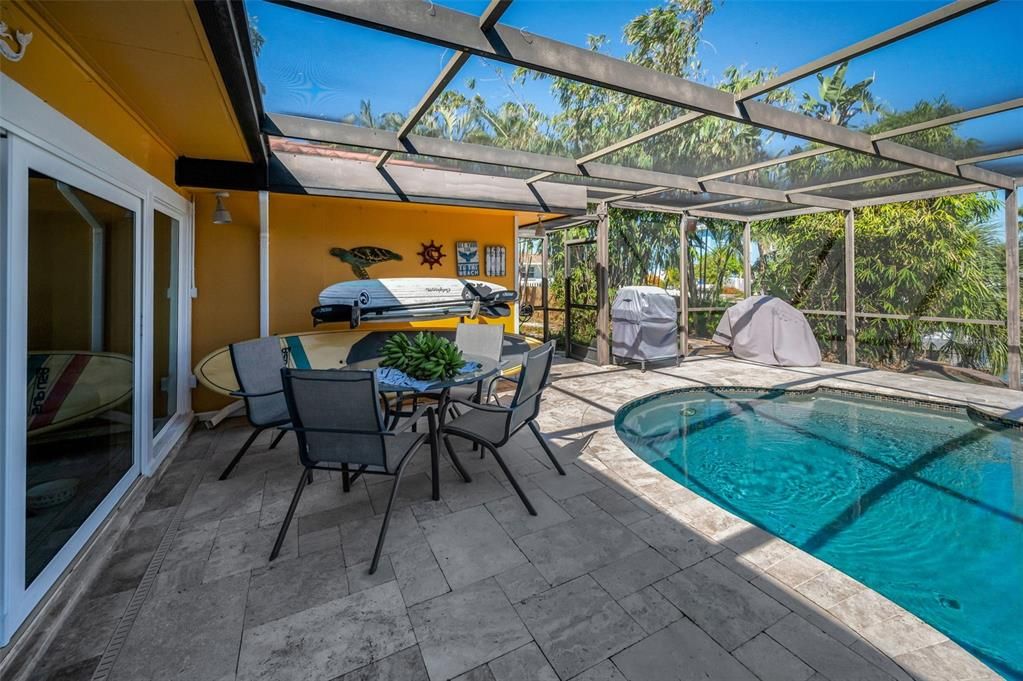 For Sale: $995,000 (3 beds, 2 baths, 2262 Square Feet)