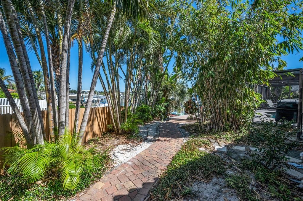 For Sale: $995,000 (3 beds, 2 baths, 2262 Square Feet)