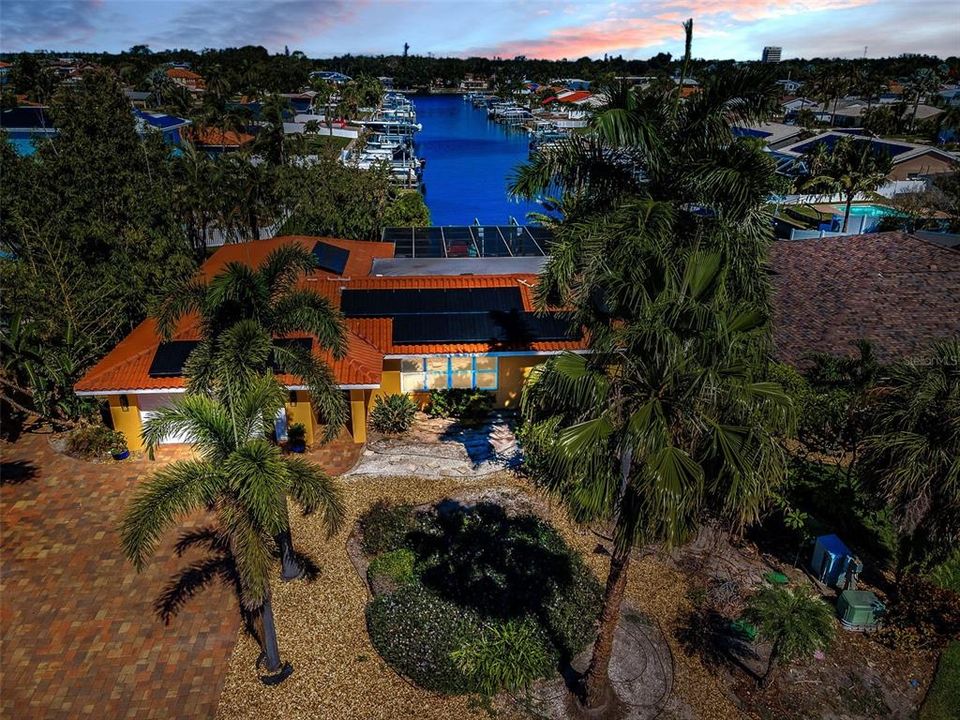 For Sale: $995,000 (3 beds, 2 baths, 2262 Square Feet)