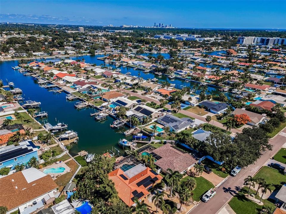 For Sale: $995,000 (3 beds, 2 baths, 2262 Square Feet)