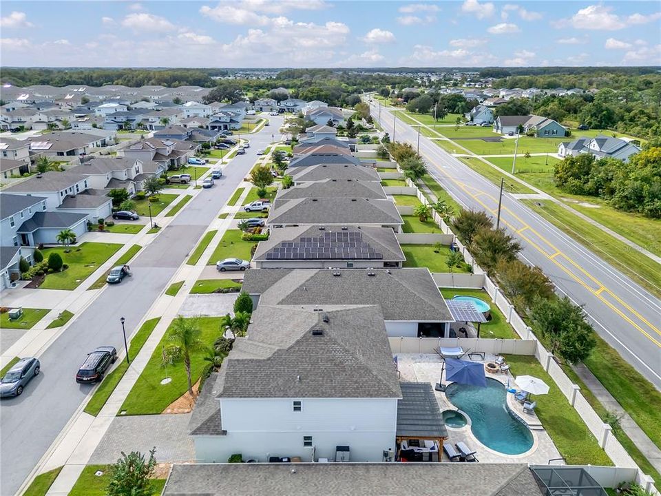 For Sale: $537,500 (5 beds, 3 baths, 2588 Square Feet)