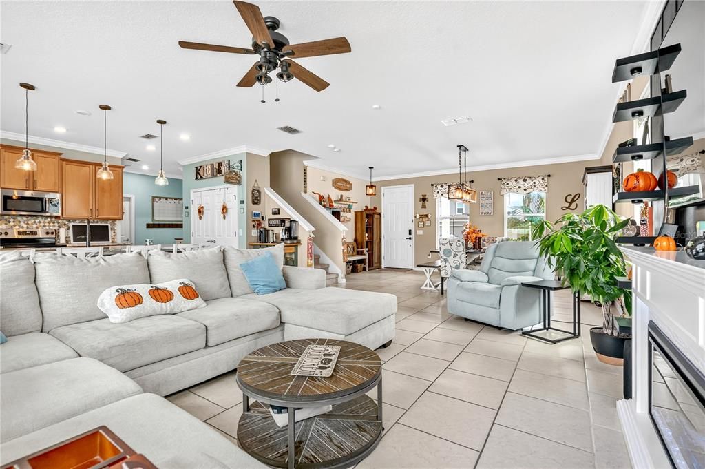 For Sale: $537,500 (5 beds, 3 baths, 2588 Square Feet)