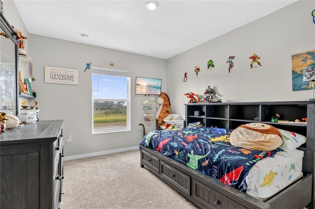 For Sale: $537,500 (5 beds, 3 baths, 2588 Square Feet)