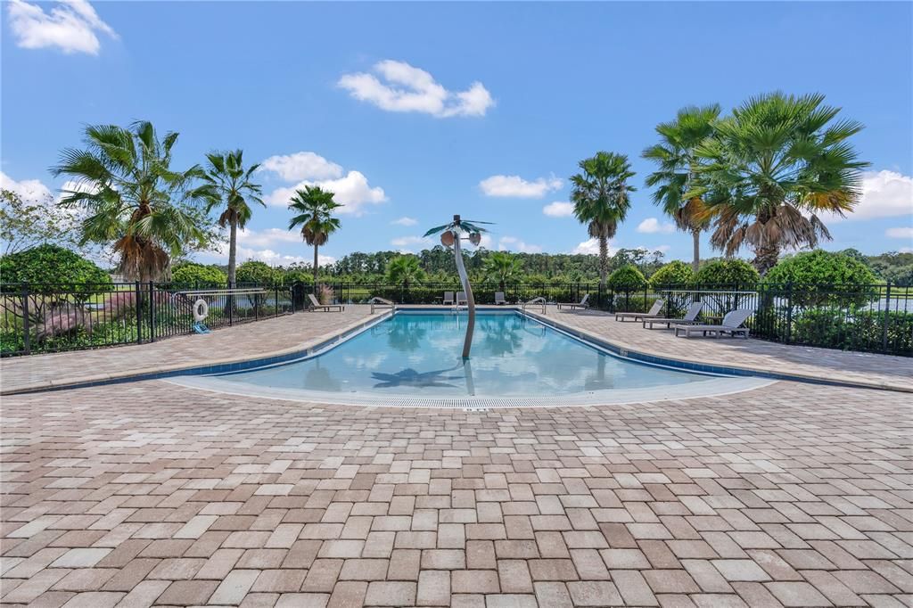 For Sale: $537,500 (5 beds, 3 baths, 2588 Square Feet)