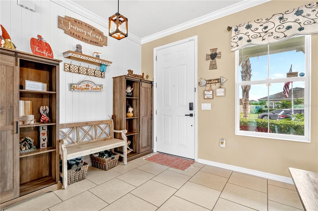 For Sale: $537,500 (5 beds, 3 baths, 2588 Square Feet)