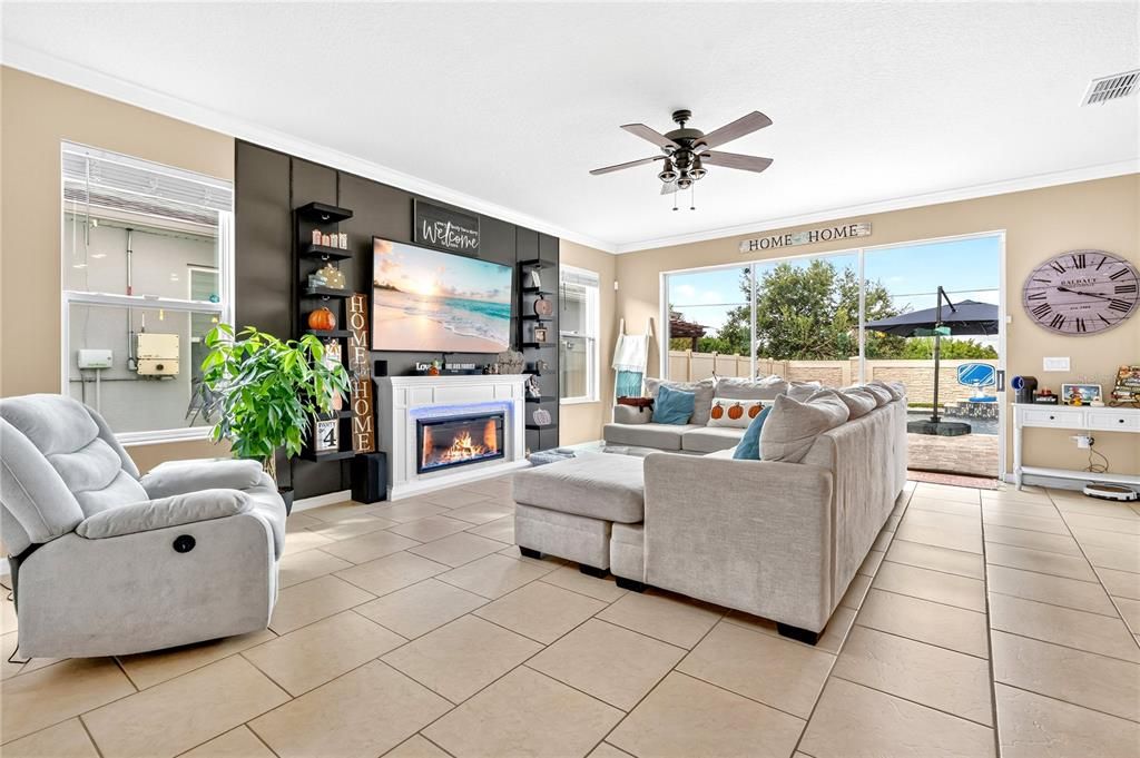 For Sale: $537,500 (5 beds, 3 baths, 2588 Square Feet)