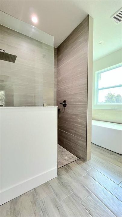 For Sale: $385,000 (3 beds, 2 baths, 2045 Square Feet)