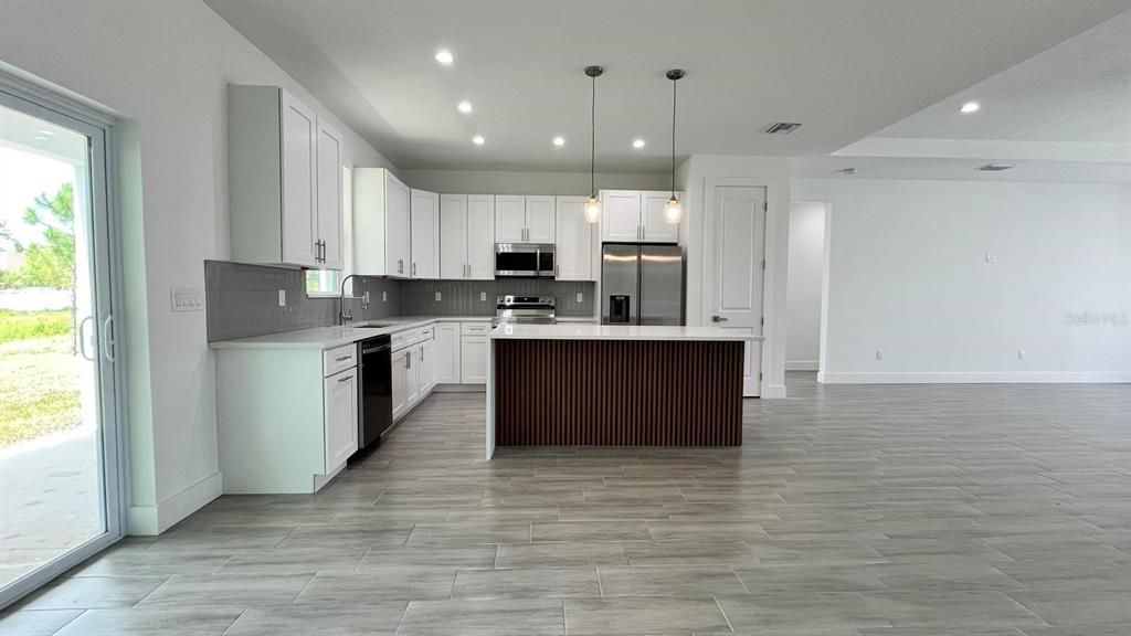 For Sale: $385,000 (3 beds, 2 baths, 2045 Square Feet)