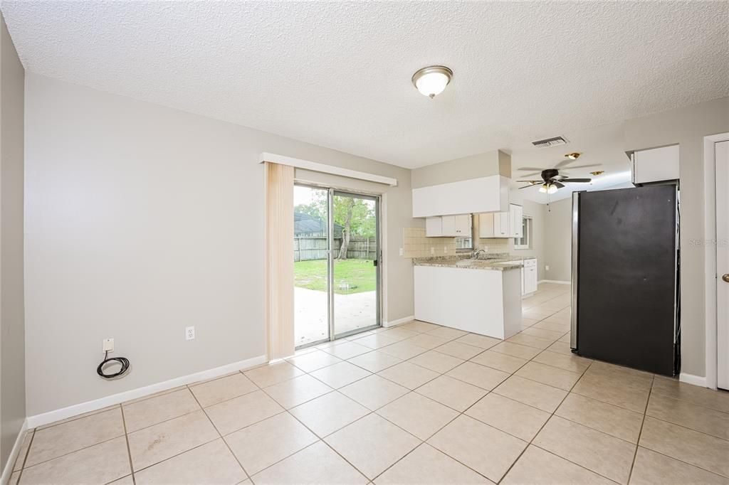 出租: $2,245 (3 贝兹, 2 浴室, 1540 平方英尺)