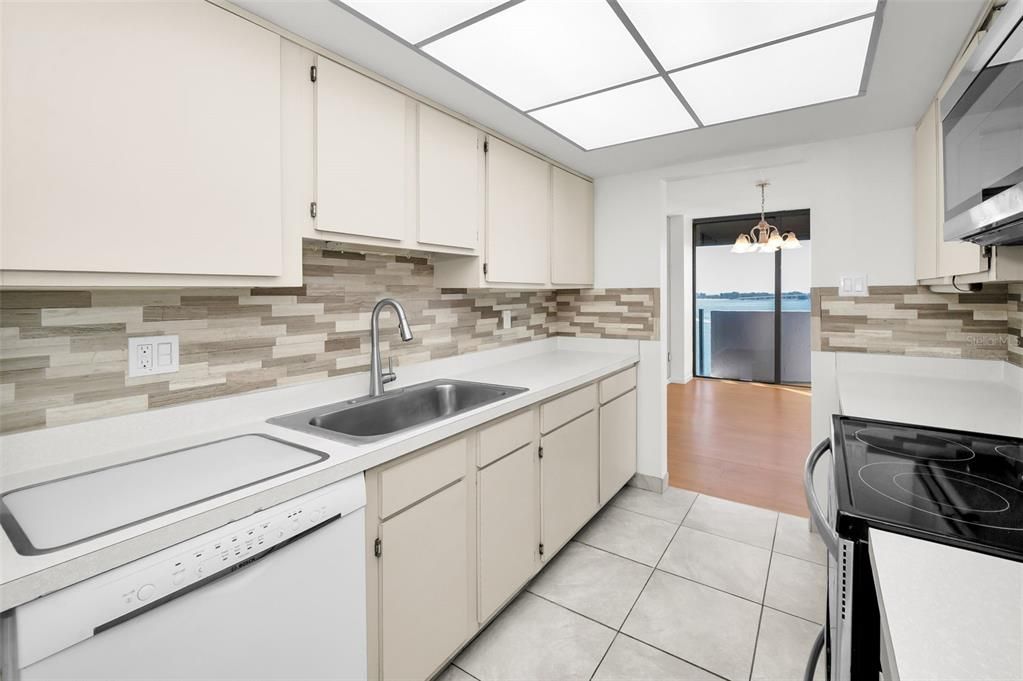 待售: $499,500 (2 贝兹, 2 浴室, 1516 平方英尺)