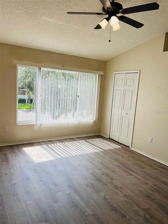 For Sale: $219,500 (2 beds, 2 baths, 1184 Square Feet)