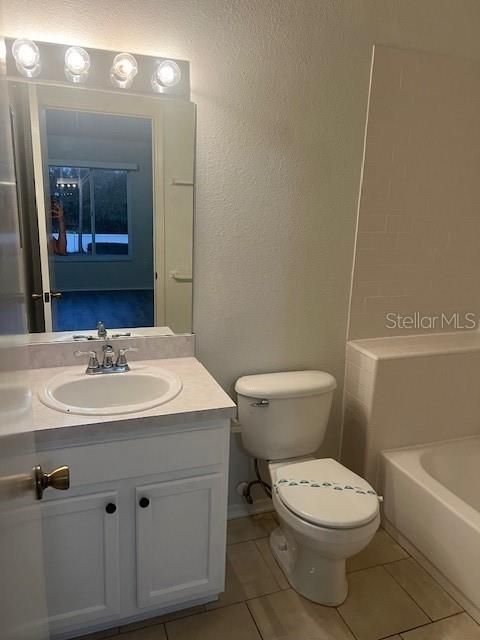 For Sale: $219,500 (2 beds, 2 baths, 1184 Square Feet)