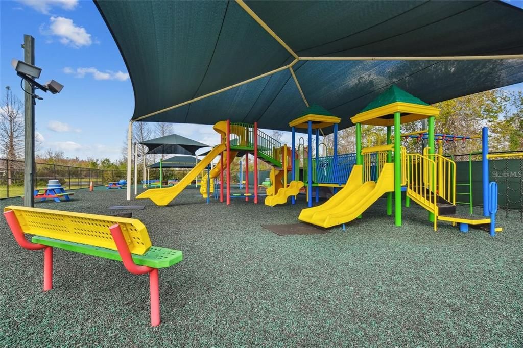 For Sale: $219,500 (2 beds, 2 baths, 1184 Square Feet)