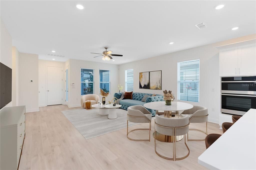 出租: $3,000 (4 贝兹, 3 浴室, 2683 平方英尺)