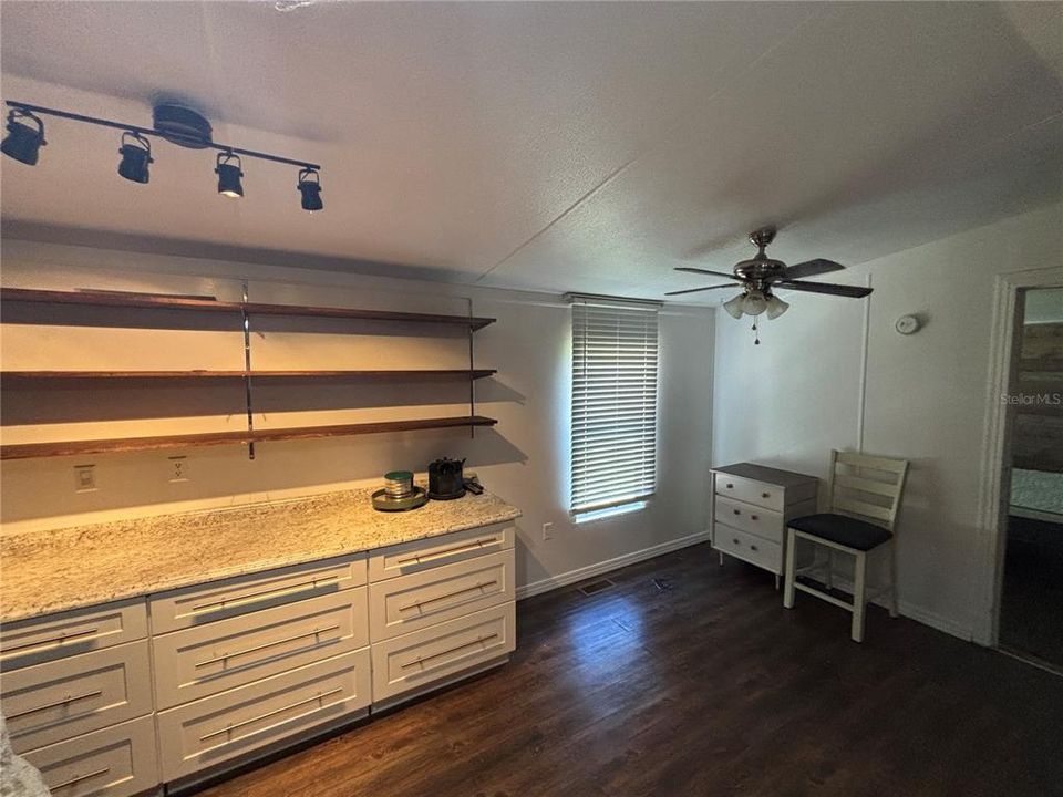 For Sale: $399,000 (5 beds, 4 baths, 3288 Square Feet)