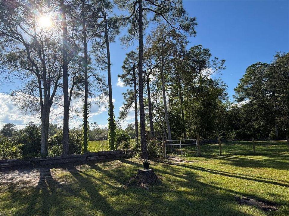 For Sale: $399,000 (5 beds, 4 baths, 3288 Square Feet)