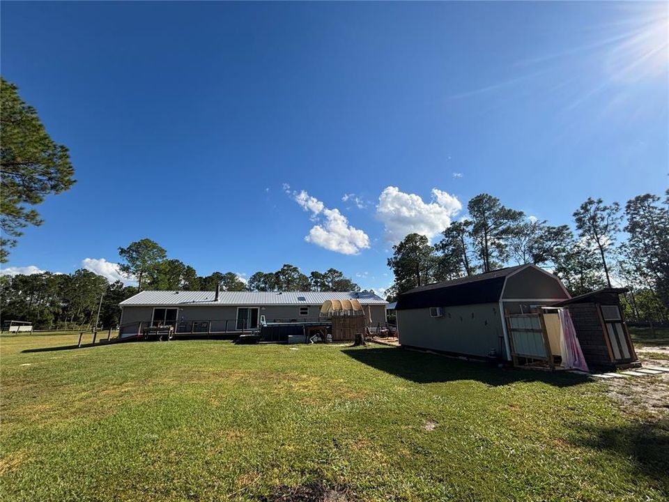 For Sale: $399,000 (5 beds, 4 baths, 3288 Square Feet)