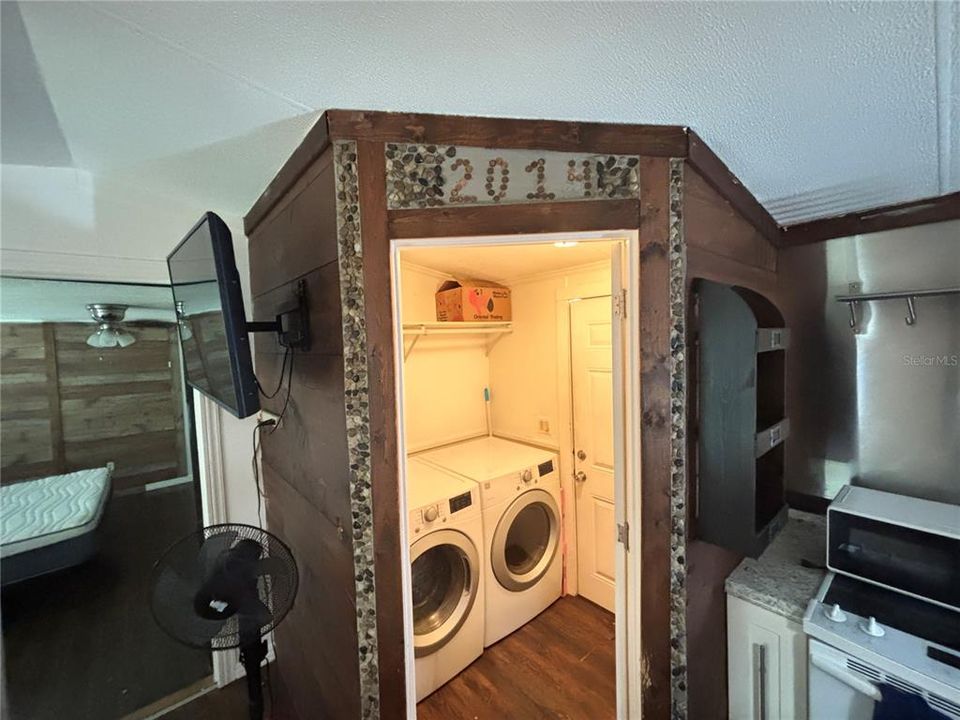 For Sale: $399,000 (5 beds, 4 baths, 3288 Square Feet)