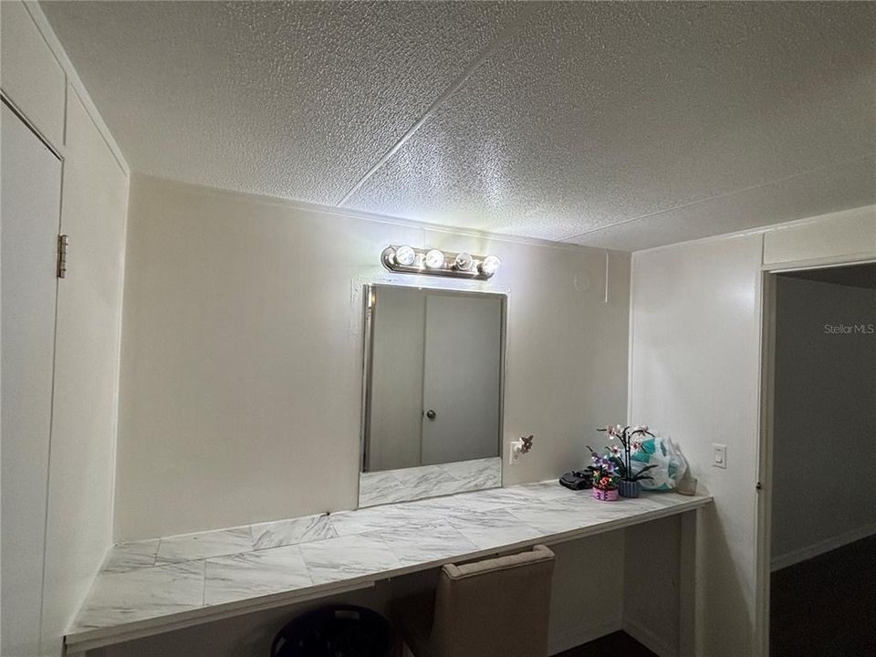 For Sale: $399,000 (5 beds, 4 baths, 3288 Square Feet)