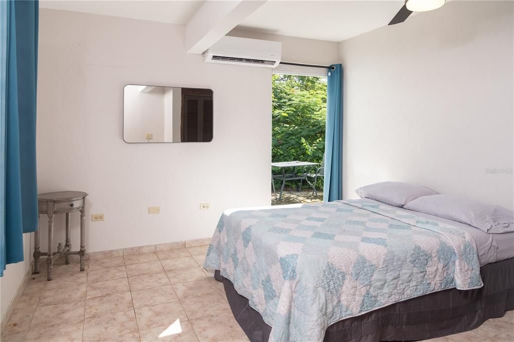 For Sale: $695,000 (4 beds, 3 baths, 2100 Square Feet)