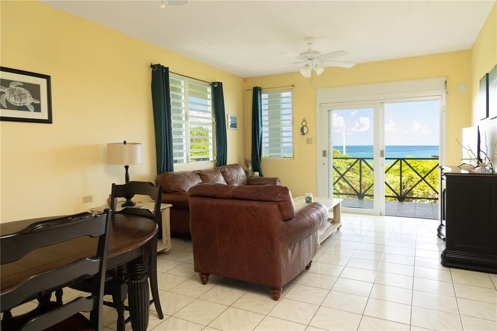 For Sale: $695,000 (4 beds, 3 baths, 2100 Square Feet)