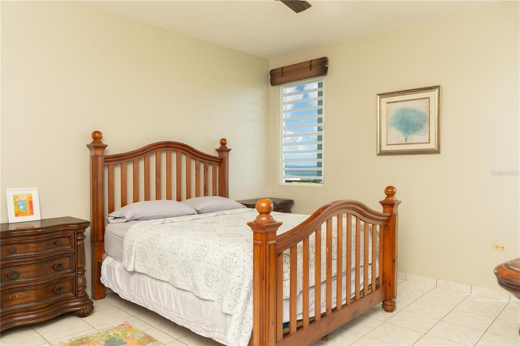 For Sale: $695,000 (4 beds, 3 baths, 2100 Square Feet)