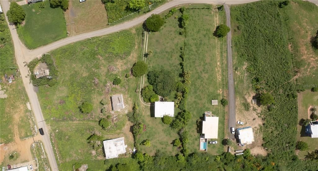 For Sale: $695,000 (4 beds, 3 baths, 2100 Square Feet)