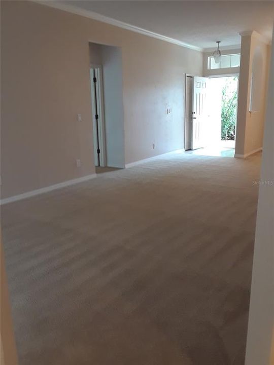 En Renta: $2,650 (4 camas, 3 baños, 3259 Pies cuadrados)