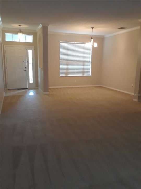 En Renta: $2,650 (4 camas, 3 baños, 3259 Pies cuadrados)