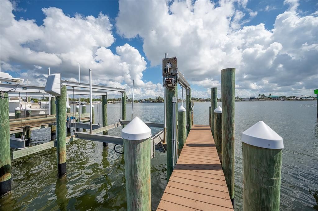 En Venta: $544,900 (2 camas, 2 baños, 1384 Pies cuadrados)