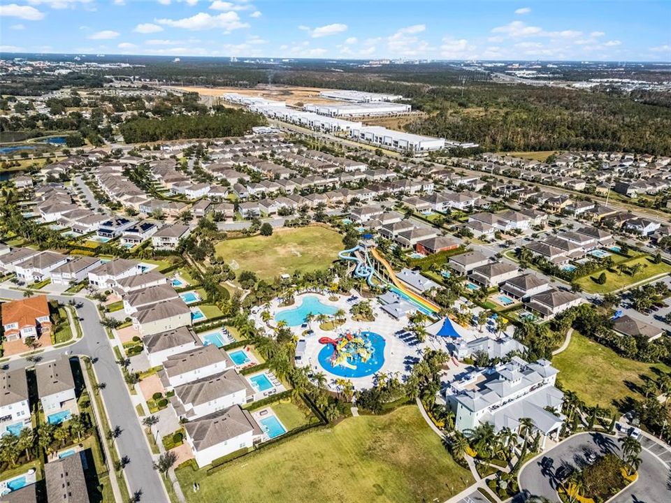 Active With Contract: $499,999 (5 beds, 5 baths, 2570 Square Feet)