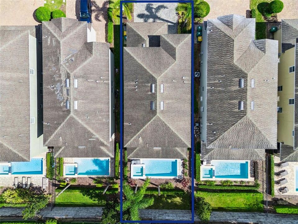 Active With Contract: $499,999 (5 beds, 5 baths, 2570 Square Feet)