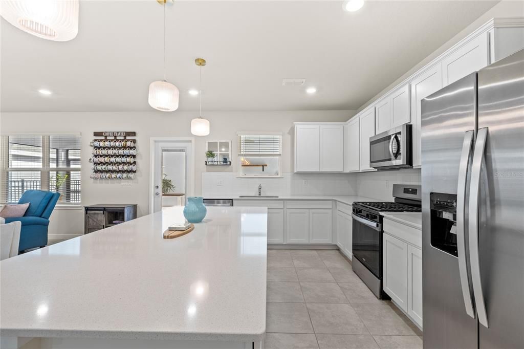 For Sale: $475,000 (4 beds, 3 baths, 2482 Square Feet)