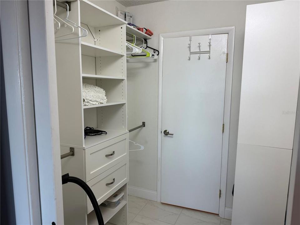 出租: $4,500 (2 贝兹, 2 浴室, 1300 平方英尺)