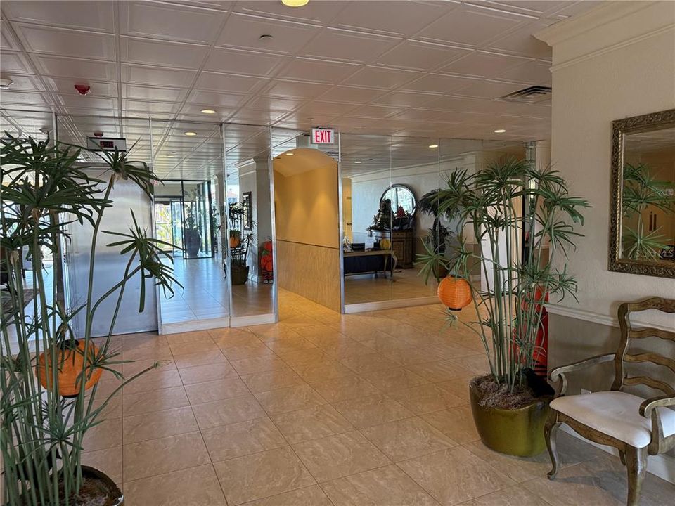 出租: $4,500 (2 贝兹, 2 浴室, 1300 平方英尺)