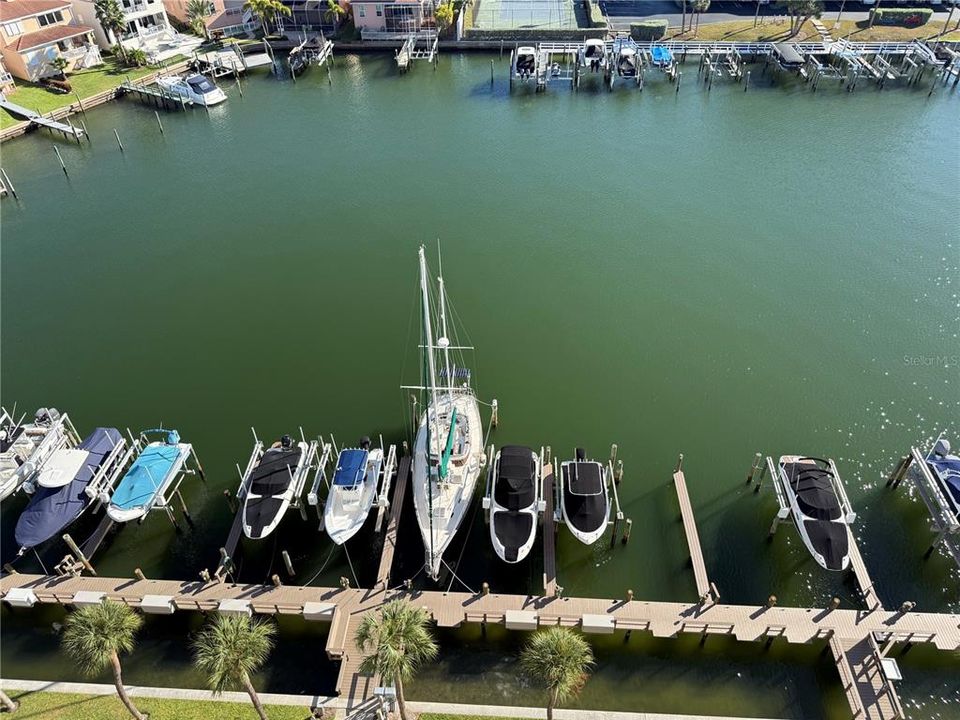 出租: $4,500 (2 贝兹, 2 浴室, 1300 平方英尺)