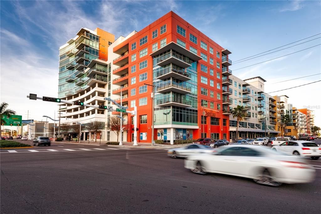 Recently Rented: $2,000 (1 beds, 1 baths, 620 Square Feet)