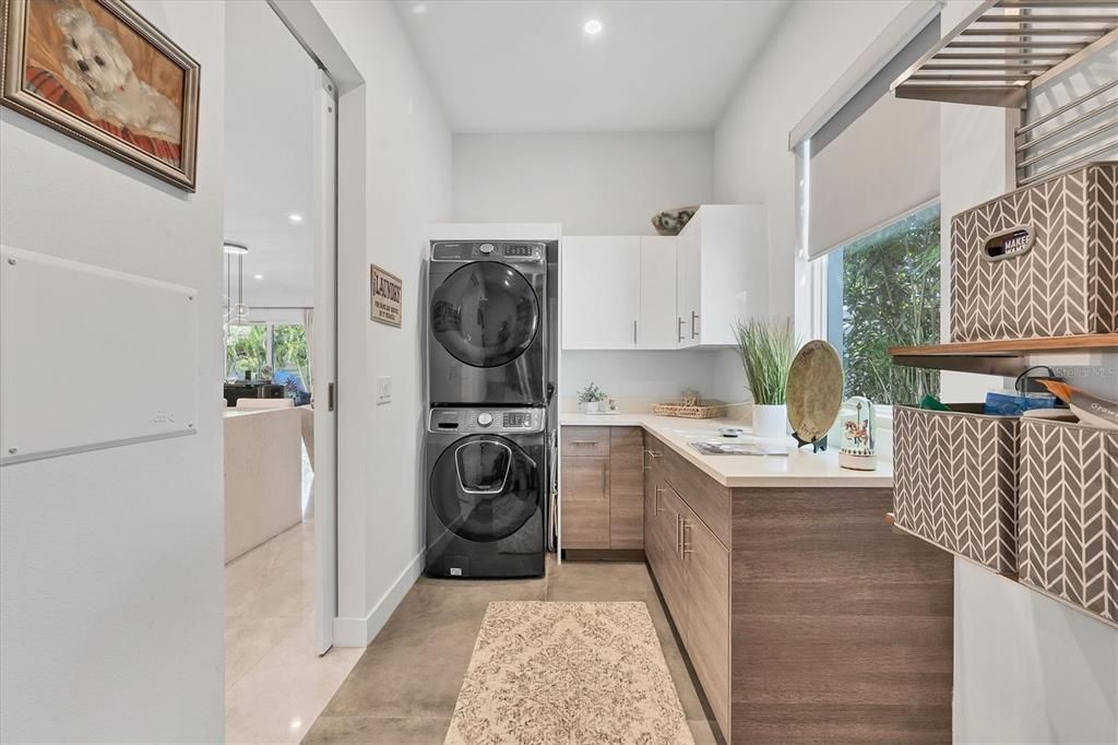 На продажу: $1,650,000 (3 спален, 2 ванн, 2282 Квадратных фут)