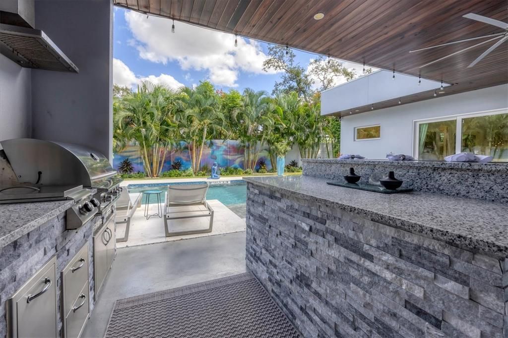 На продажу: $1,650,000 (3 спален, 2 ванн, 2282 Квадратных фут)