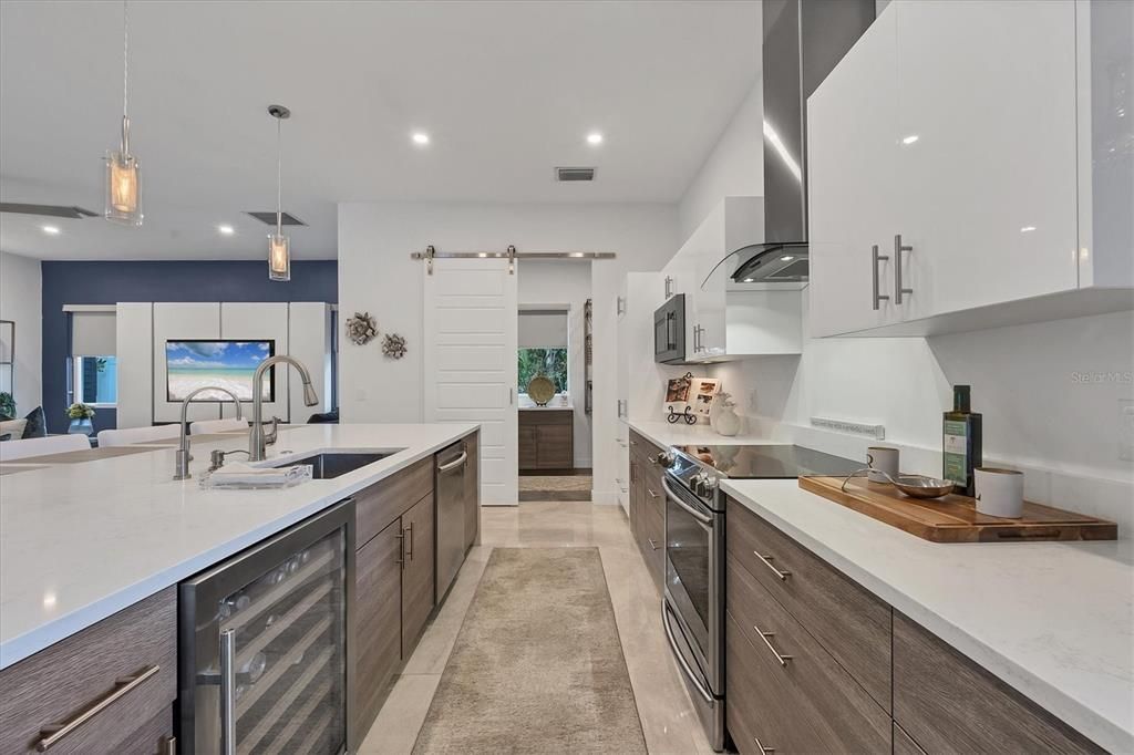 На продажу: $1,650,000 (3 спален, 2 ванн, 2282 Квадратных фут)