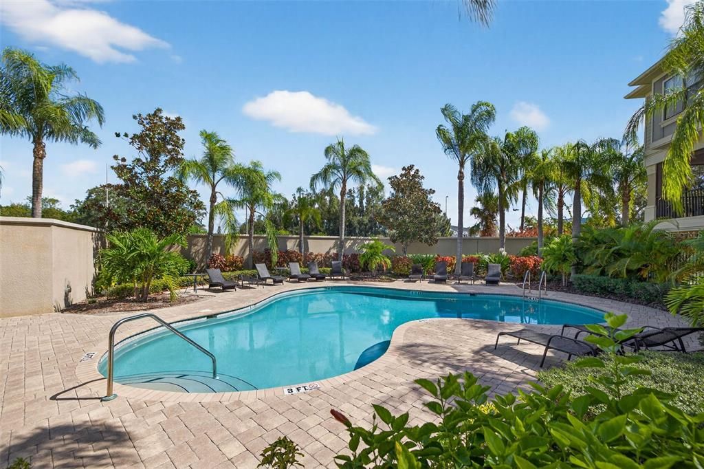 For Sale: $379,000 (2 beds, 2 baths, 1724 Square Feet)