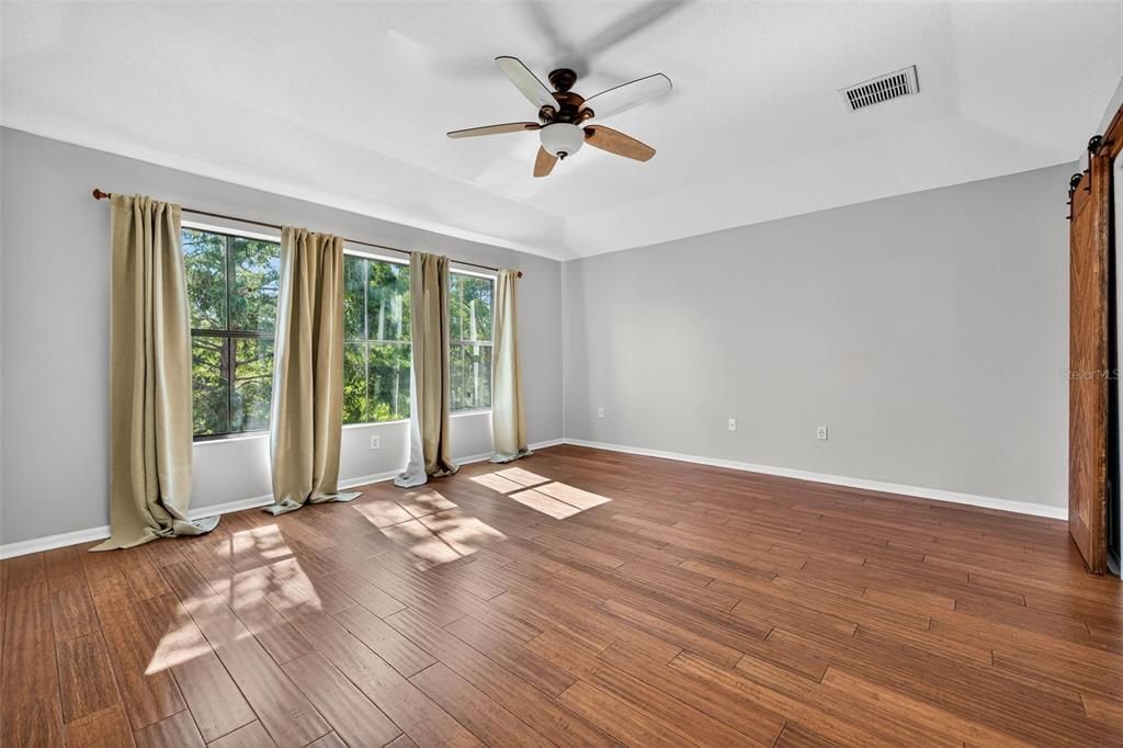 For Sale: $379,000 (2 beds, 2 baths, 1724 Square Feet)