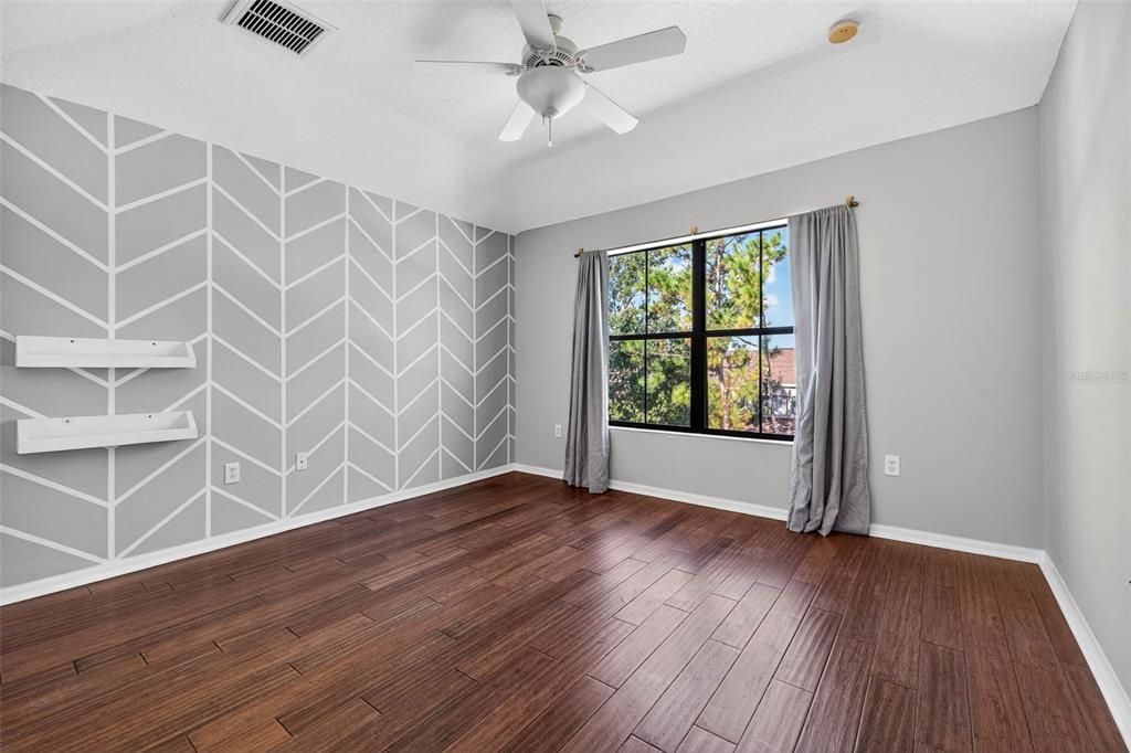 For Sale: $379,000 (2 beds, 2 baths, 1724 Square Feet)